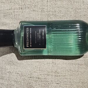 Bath & Body Works Freshwater Cleanser - Green Bottle with Black Cap